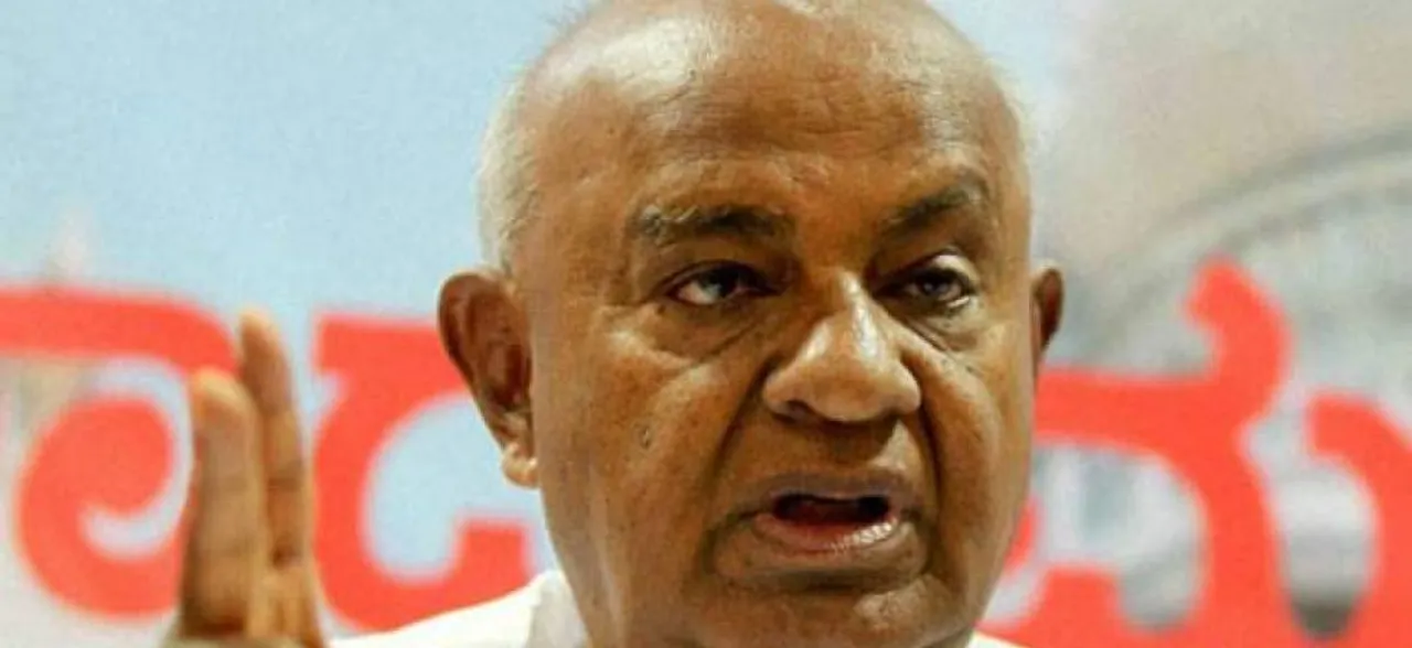 Former PM Deve Gowda offers prayers at hill shrine as he turns 85