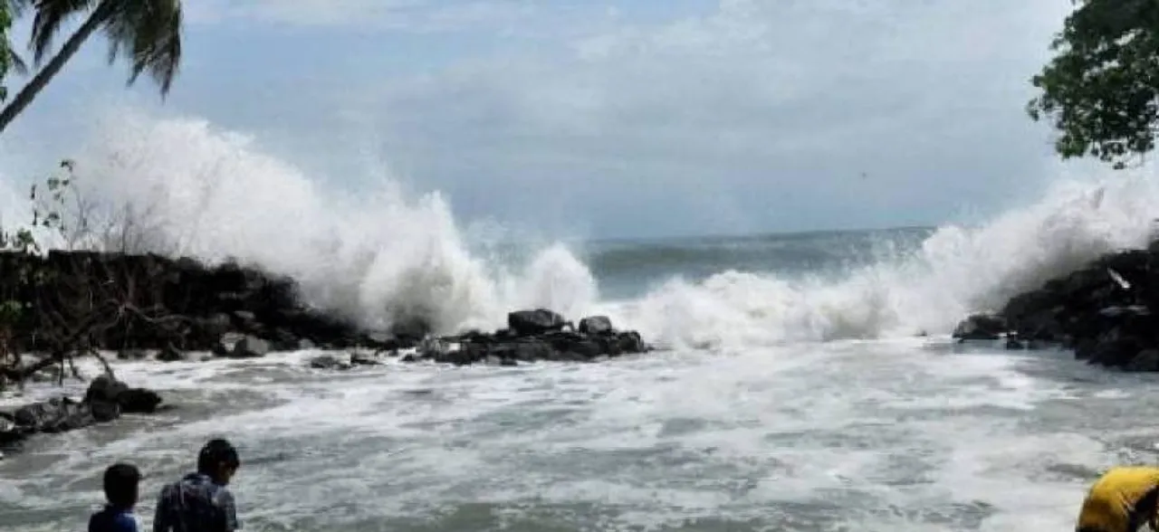 Cyclone Mekunu heading towards Oman; flight services likely to be disrupted