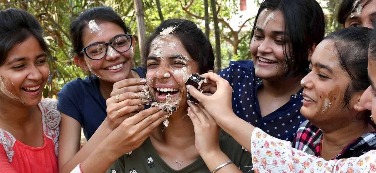 CBSE Exam Results 2018: Class 12th results declared at cbse.nic.in; Meghna Srivastava topped with 499 marks