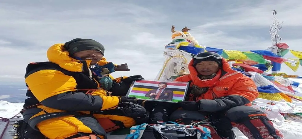 Arunachalee mountaineers Kishon Tekseng and Taka Tamut scale Mt Everest without sherpas