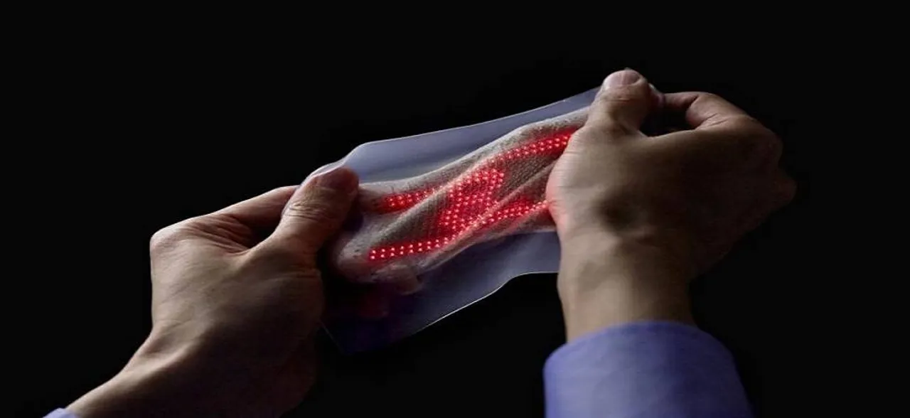 Super-elastic electronic fibre paves way for smart clothes