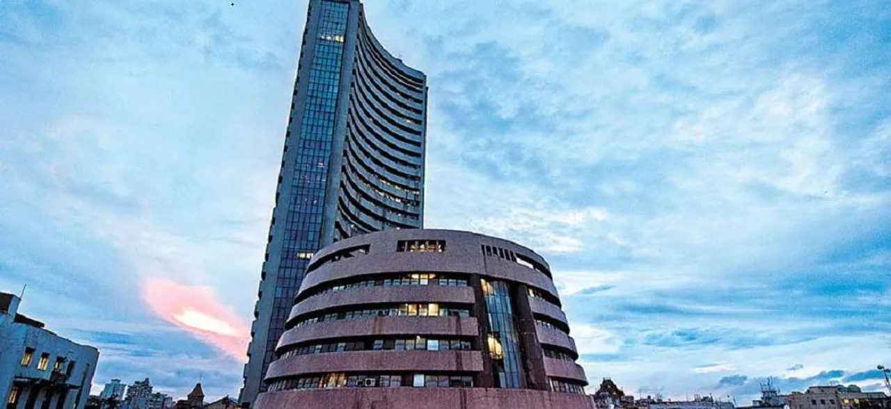 Sensex drops 95 points; banking, PSU stocks slip