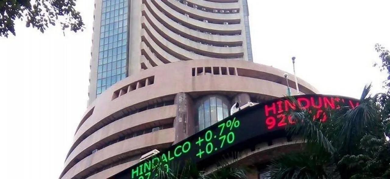Closing Bell: Ahead of Inflation data Sensex up 39.80 points, Nifty comfortably above 10,700
