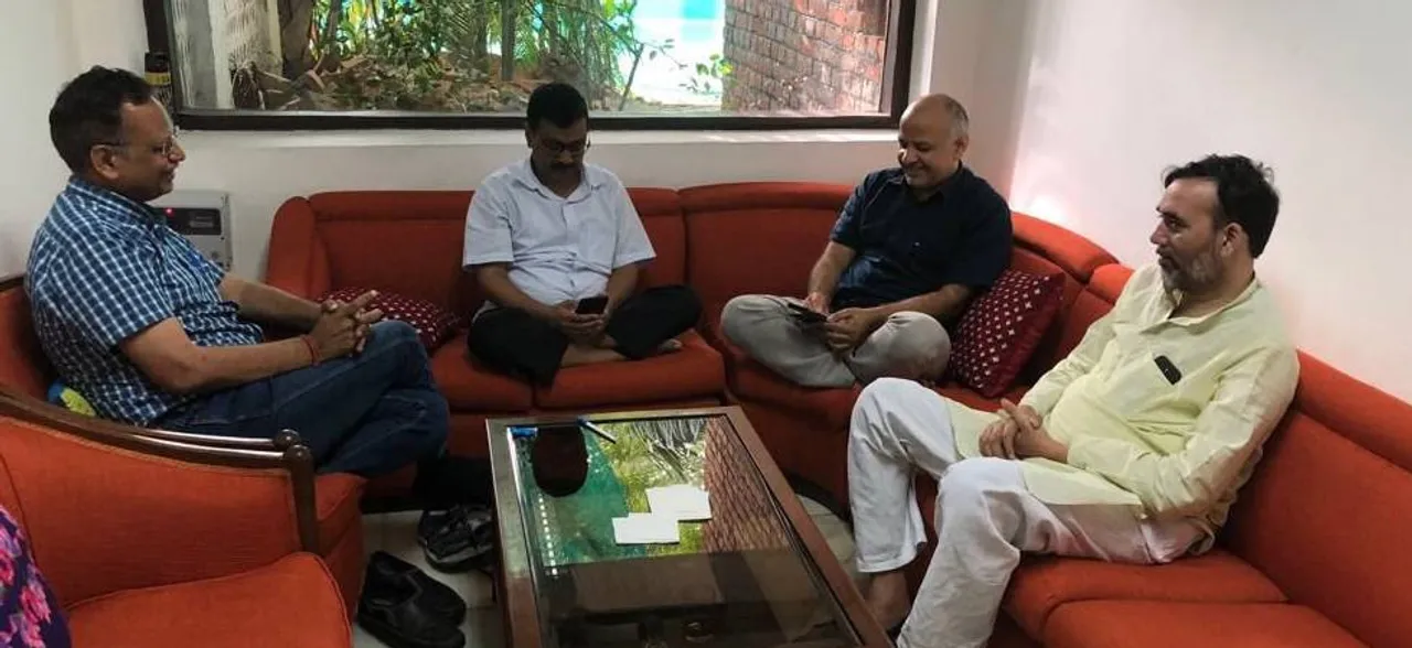 Manish Sisodia on hunger strike as AAP sit-in at L-G house enters day 3