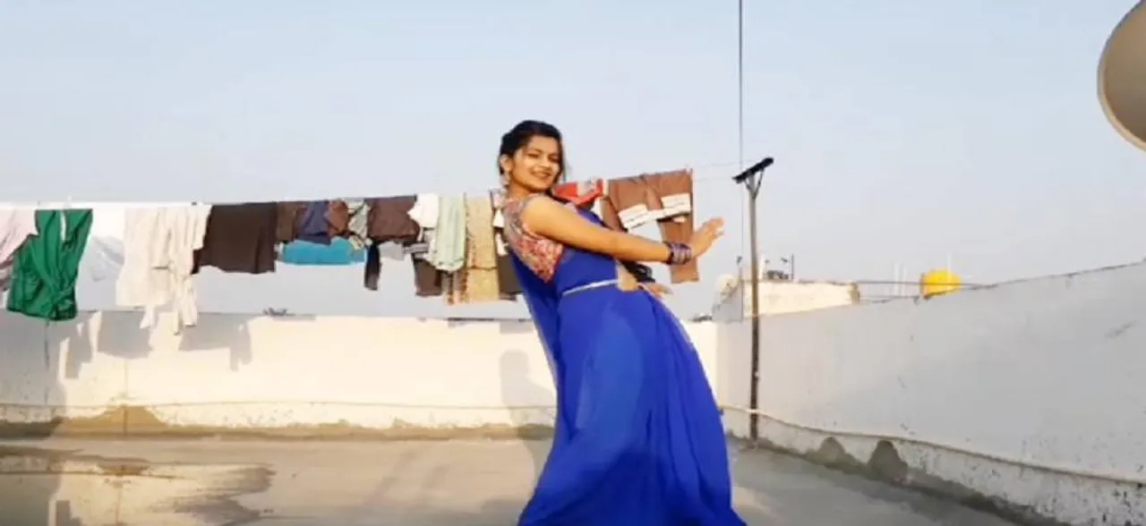 After â€˜Dancing Uncleâ€™, THIS girl is the new internet sensation!
