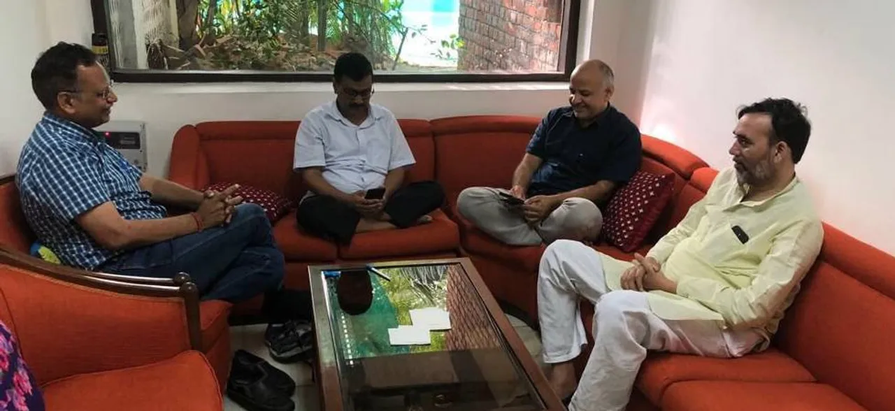 AAP Dharna: SC refuses urgent hearing of plea to declare Kejriwal's sit-in as unconstitutional