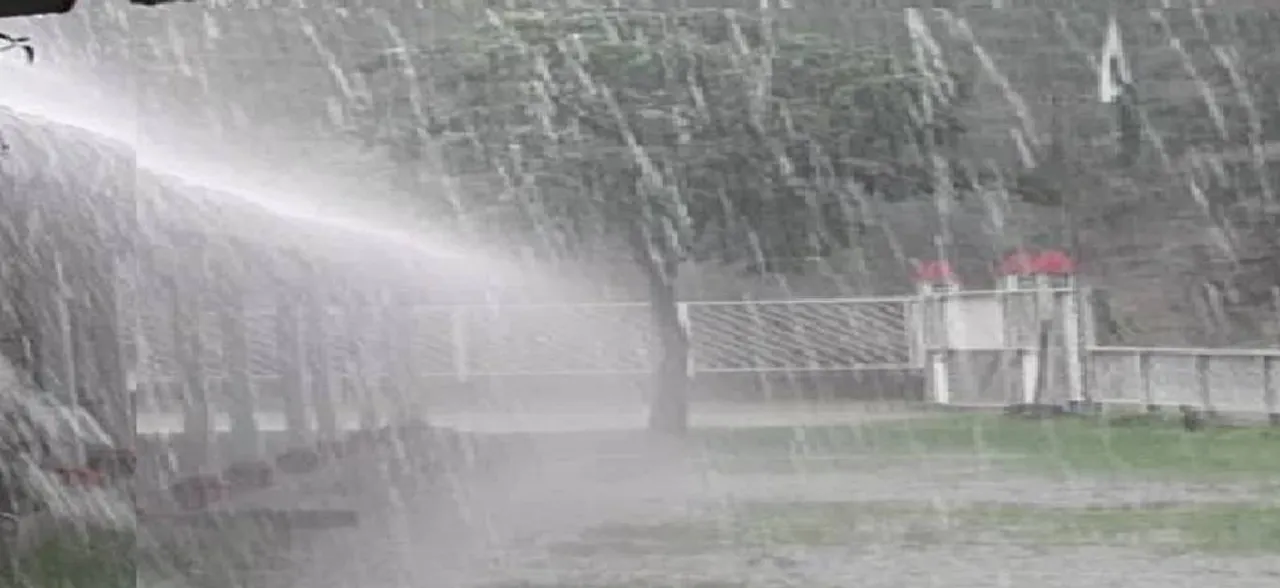 Rains in several states as Monsoon arrives early, to cover entire country in 2-3 days