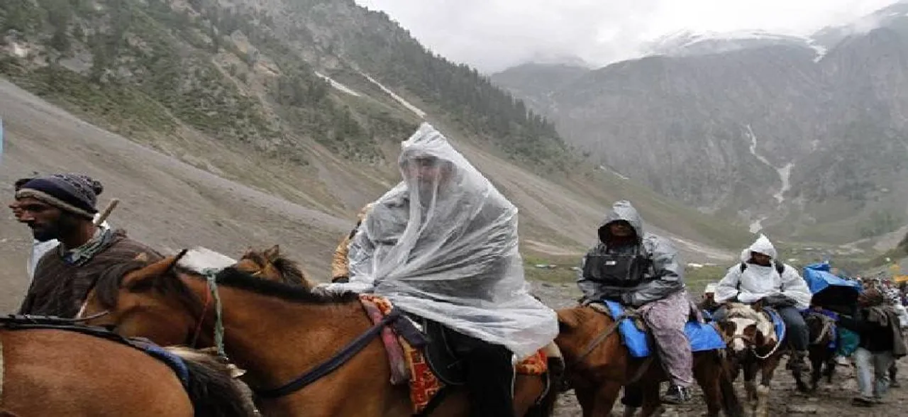 250 stranded Indian Kailash Mansarovar pilgrims evacuated from Hilsa