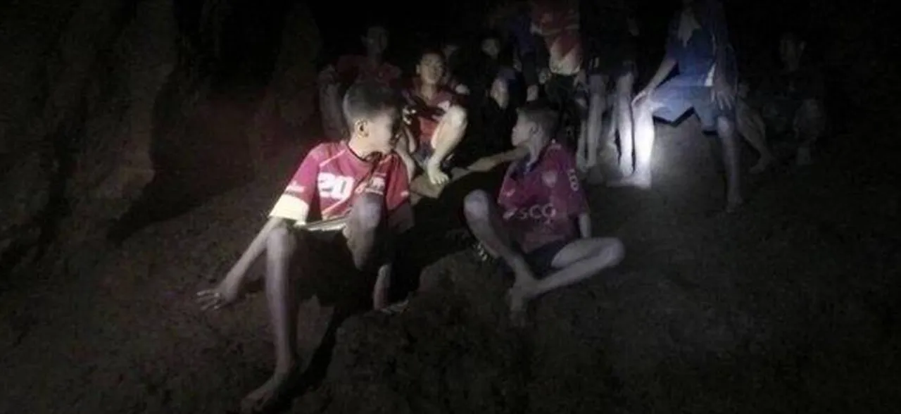Over 100 'chimneys' drilled into mountain to reach trapped Thai boys