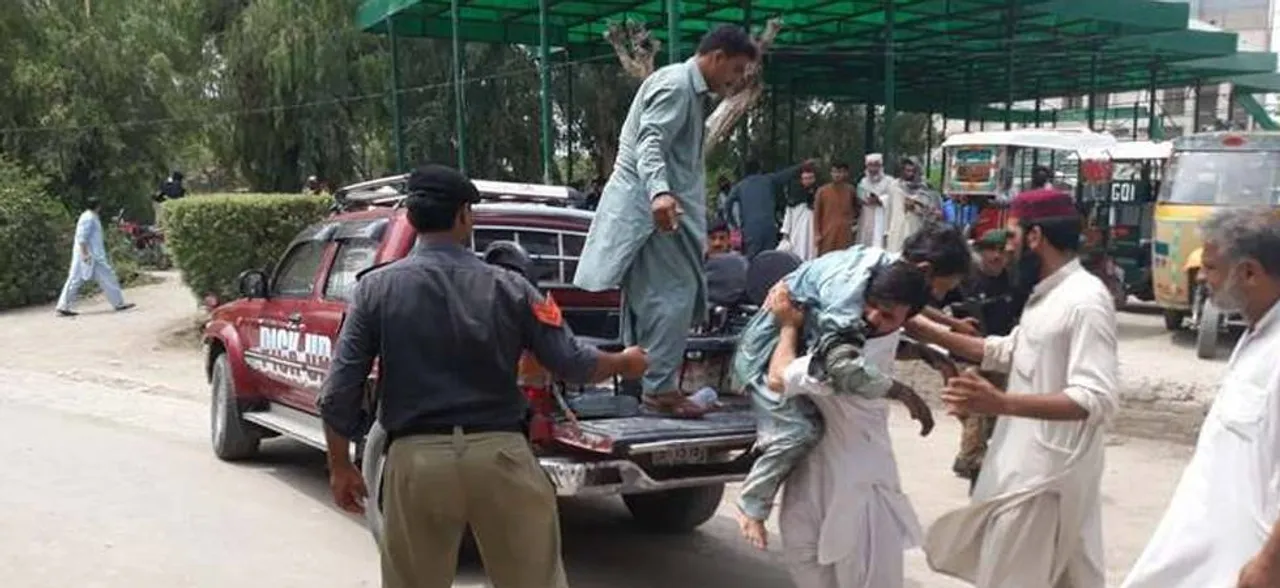 Bomb blast in Pakistan election rally; five killed, 37 injured