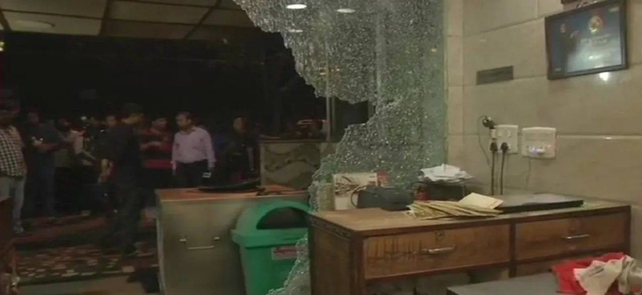 South-east Delhi restaurant vandalised by delivery boys