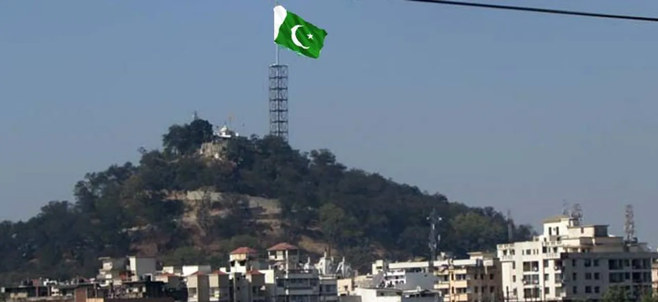 Supreme Court seeks Centreâ€™s reply on Shia Waqf Board's plea against green flags