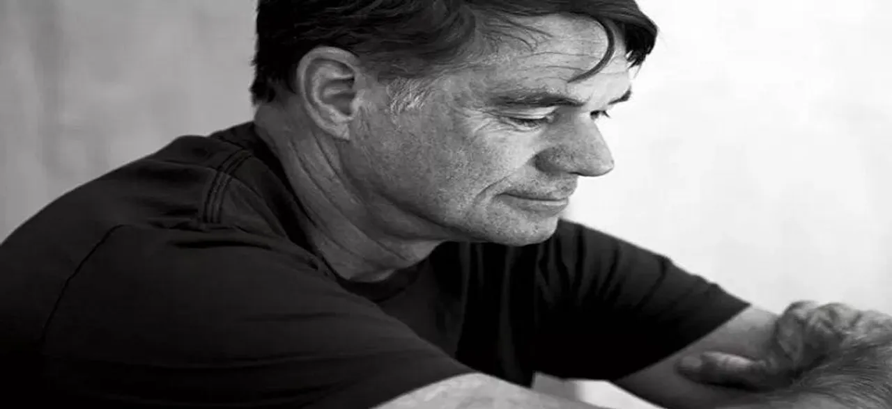 Brad Pitt, Leonardo DiCaprio had refused 'Brokeback Mountain': Gus Van Sant