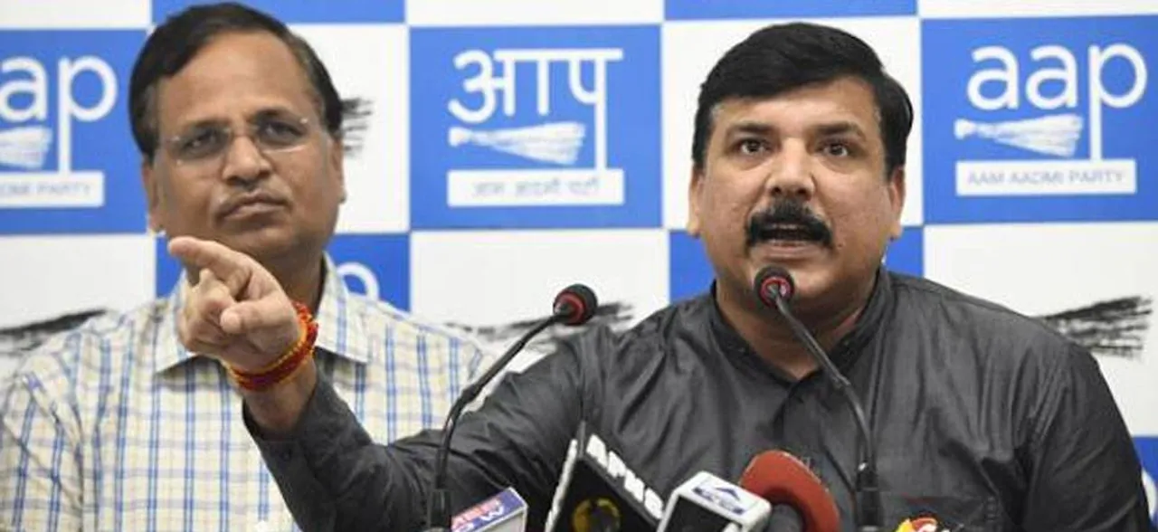 AAP supports Rahul Gandhiâ€™s hug to Modi, says BJP didnâ€™t like it as they believe in abuse