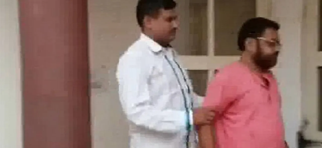 Self-styled godman held for raping female disciples