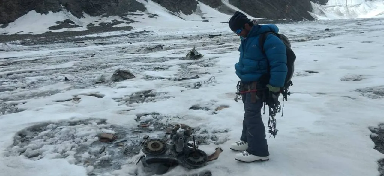 50 years after AN-12 aircraft crash, cleanliness drive crew discovers soldier's body in Lahaul Valley