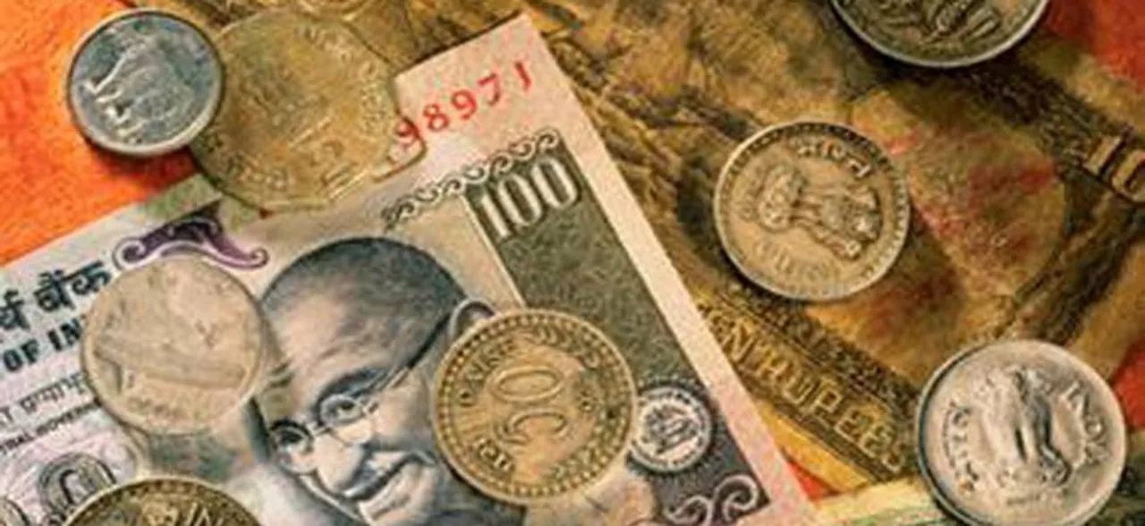 Rupee strengthens 10 paise against US dollar