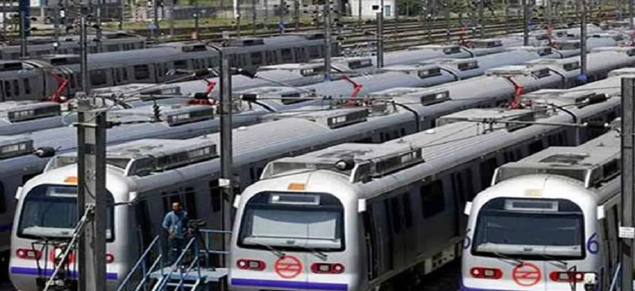Two arrested for stealing cables of Delhi Metro