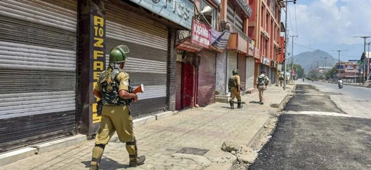 Supreme Court hearing on Article 35A today; shutdown in Kashmir throws normal life out of gear
