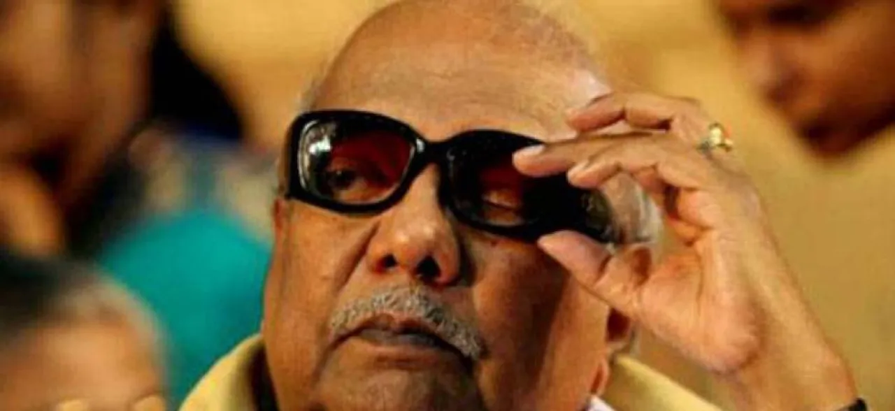 Kanchi Sankaracharya condoles death of Karunanidhi