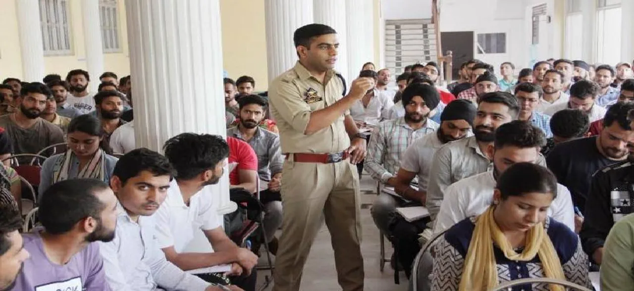 IPS officer's 'Operation dreams' helps 38 students clear Sub Inspector exam in J&K