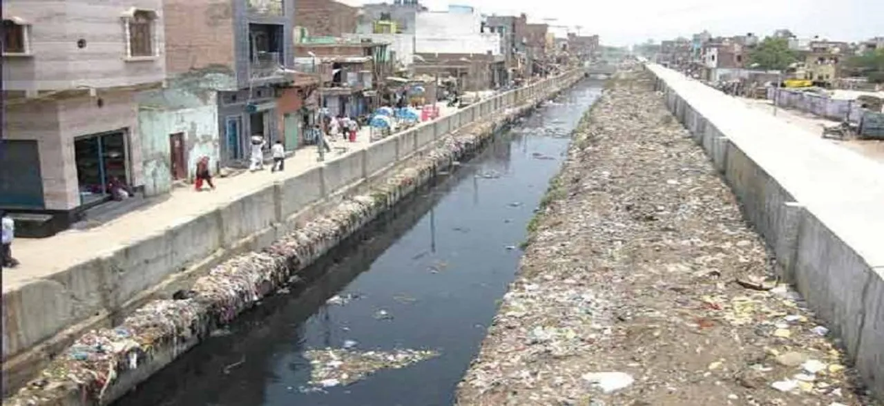 Babyâ€™s body recovered from Najafgarh drain, day after motherâ€™s body found floating