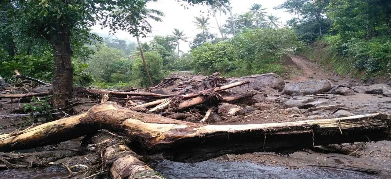 69 tourists stranded in Munnar as heavy rains, landslides damage roads