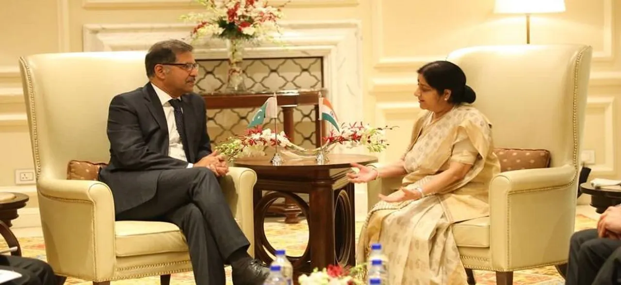 Hope India and Pakistan will be able to resolve all issues through dialogue: Syed Ali Zafar