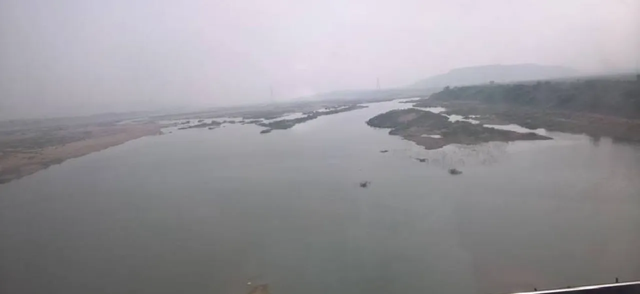 Godavari river in spate in Andhra Pradesh, Telangana