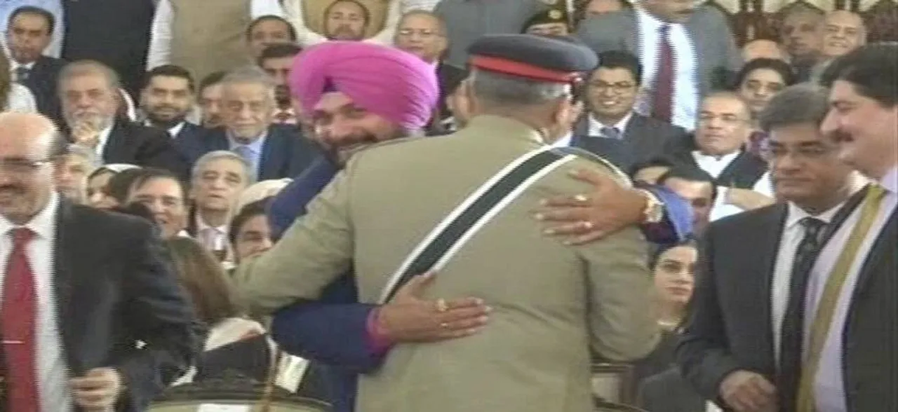 Is Sidhuâ€™s bizarre rendezvous in Pakistan a misdemeanour or downright folly?
