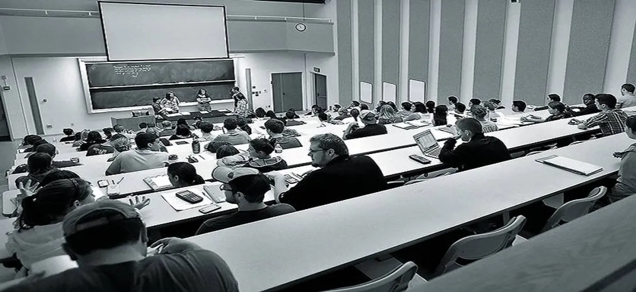 Seating position in lecture halls can affect grades