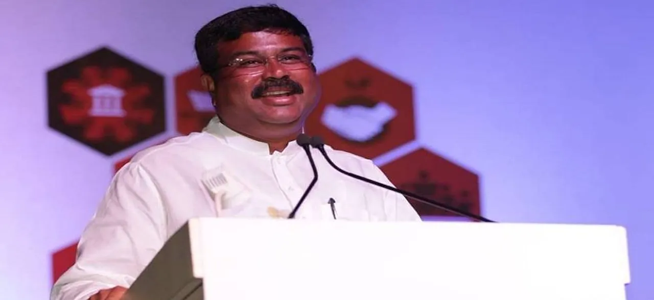 Raksha Bandhan 2018: Gift a 'skill' to your sister, urges Dharmendra Pradhan 