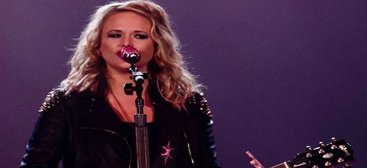 Miranda Lambert is 'happily single'