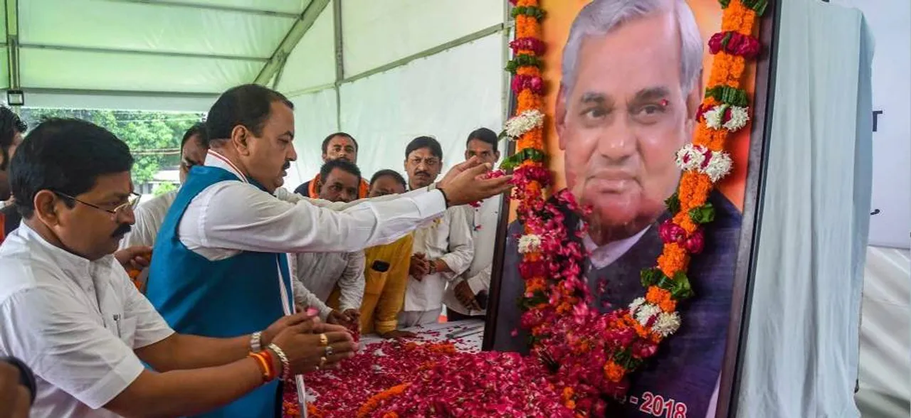 Azam Khan takes a dig at Vajpayee's Asthi Kalash Yatra, says 'would like to die today to get so much respect'