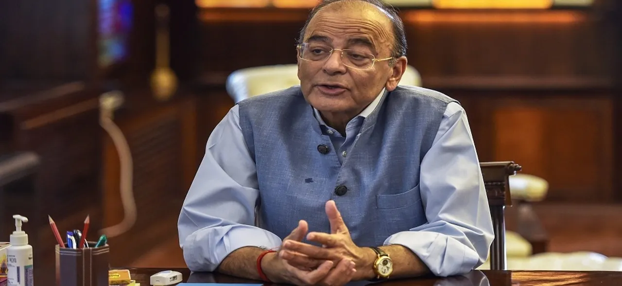Arun Jaitley, Rahul Gandhi lock horns over Rafale deal