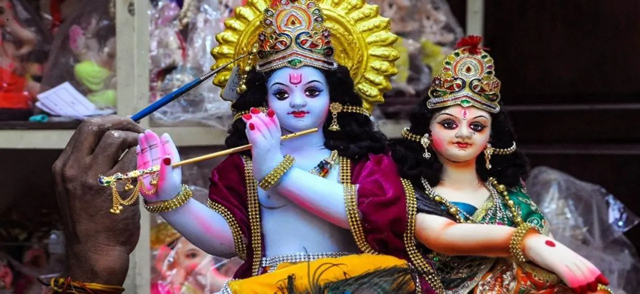 Janmashtami 2018: Bollywood Playlist That Perfectly Captures the Festive Essence