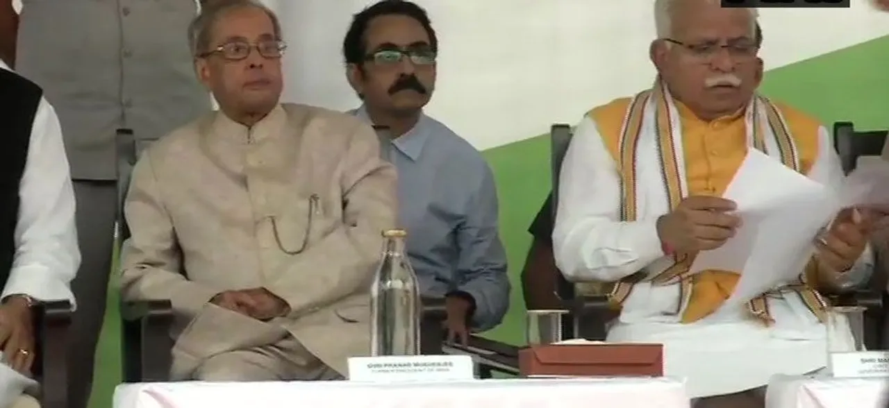 After denying collaboration with RSS, Pranab Mukherjee shares dais with Haryana CM Manohar Lal Khattar