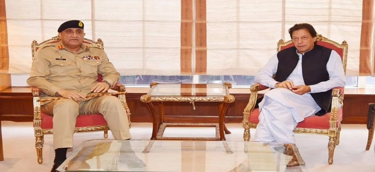 Pakistan Army Chief Bajwa calls on Imran Khan ahead of Mike Pompeo's visit