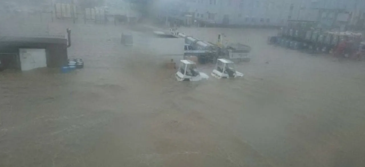 Six dead as strongest typhoon in quarter century batters Japan