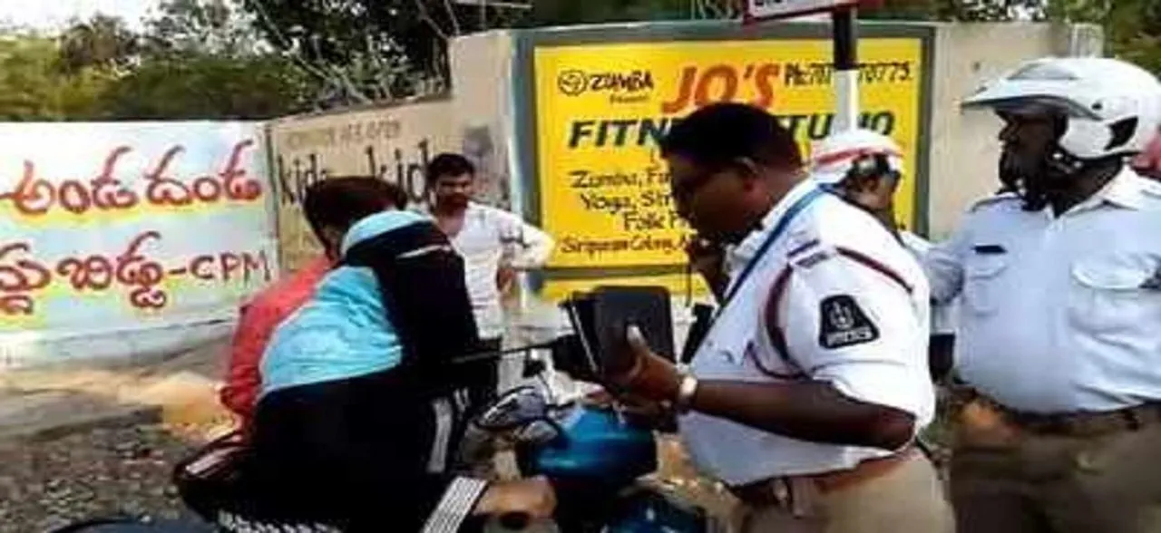 Video of woman abusing traffic personnel goes viral on the internet