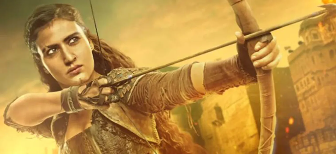 Thugs Of Hindostan: Aamir Khan introduces Fatima Sana Shaikh as Zafira