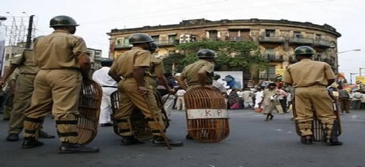 West Bengal: One killed, 14 hurt as locals clash with police in North Dinajpur