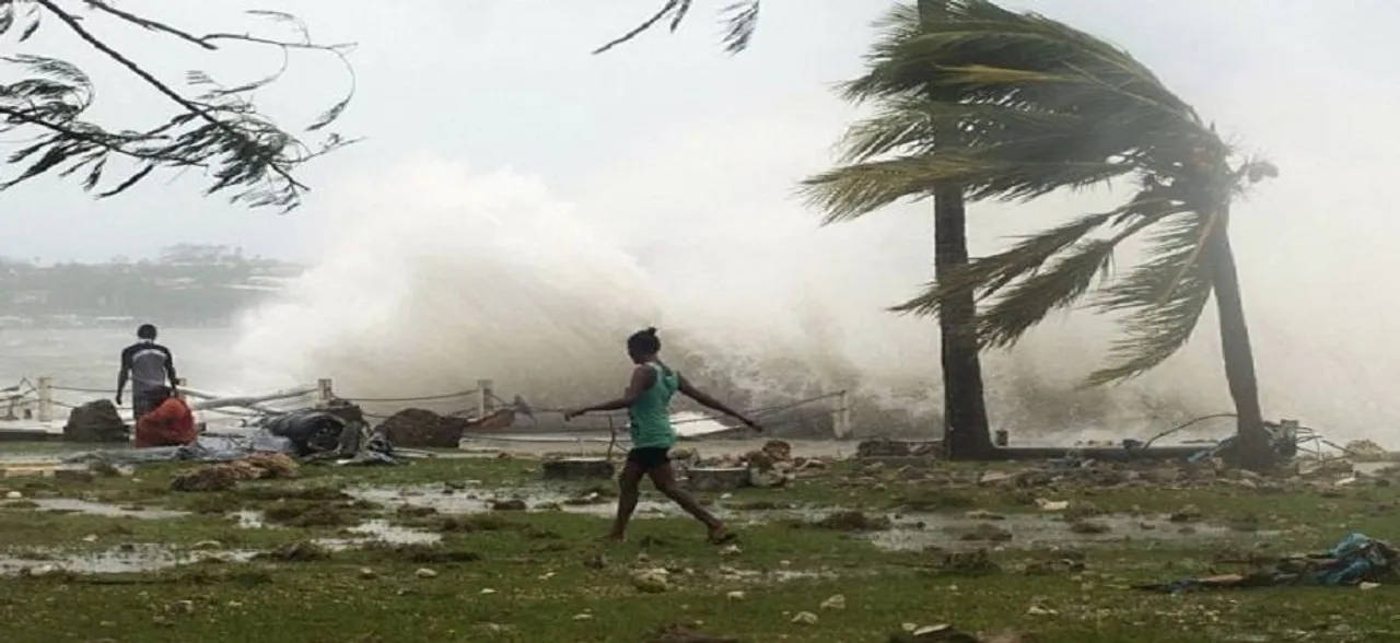 Cyclone â€˜DAYEâ€™ hits Odisha coast, triggers heavy downpour; Malkangiri worst-affected