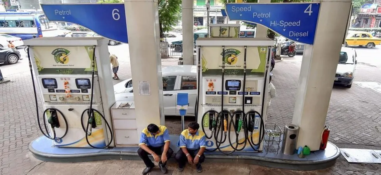 Fuel prices continue to hit record high, petrol nears Rs 90-mark in Mumbai, priced at Rs 82.61 in Delhi