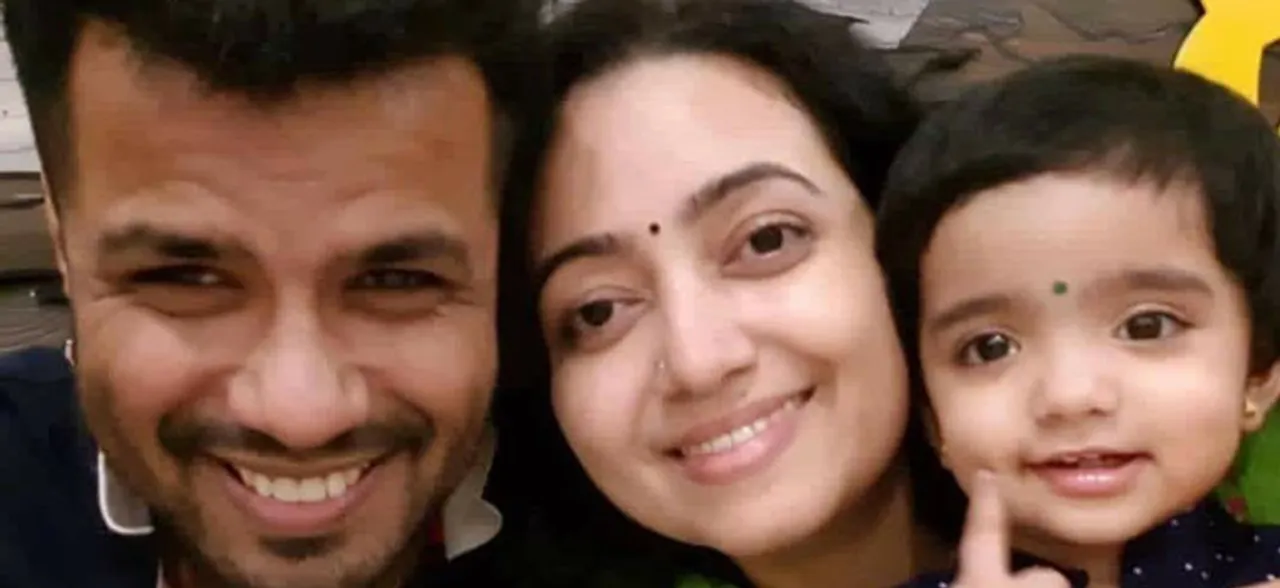 Violinist Balabhaskar injured in car accident in Kerala, daughter dies