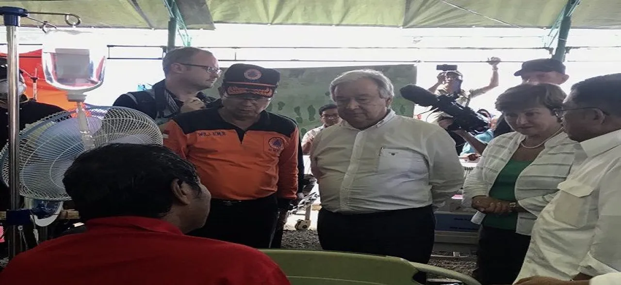 UN chief tours tsunami-hit Indonesian city as survivors pray