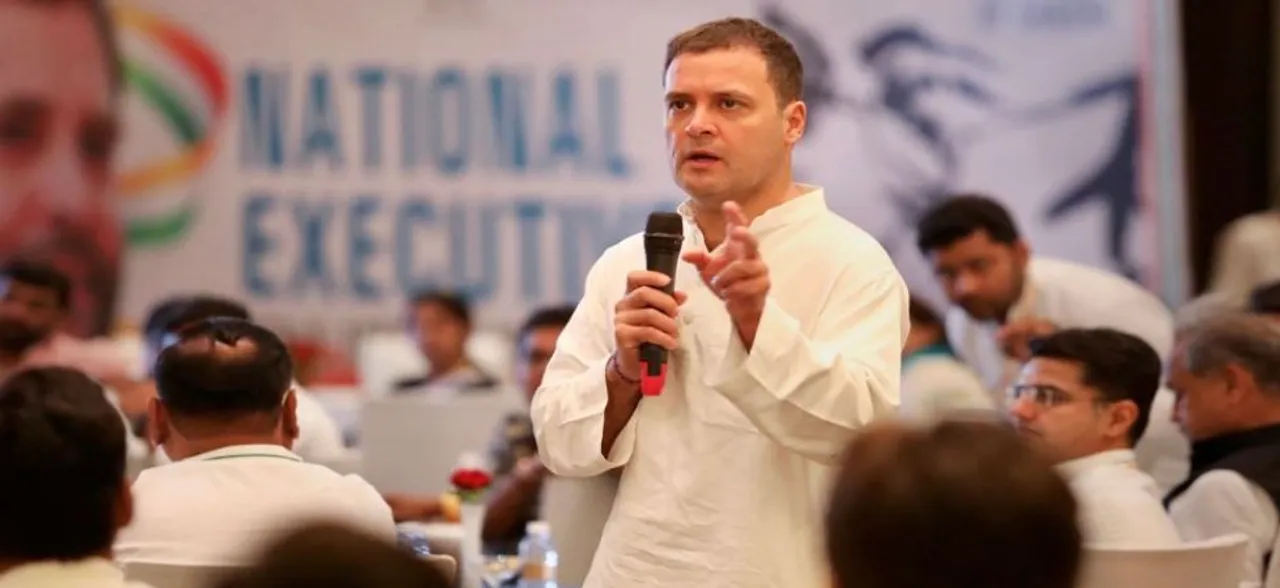 'Rafale is your right': Rahul Gandhi meets HAL employees in Bengaluru