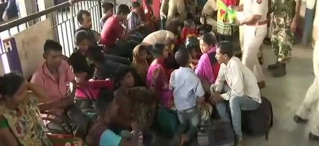 31 illegal Bangladeshi immigrants detained at Guwahati railway station