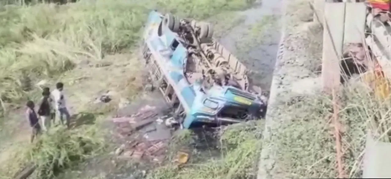 West Bengal: 5 dead, 20 injured as bus falls into Haripal canal in Hooghly