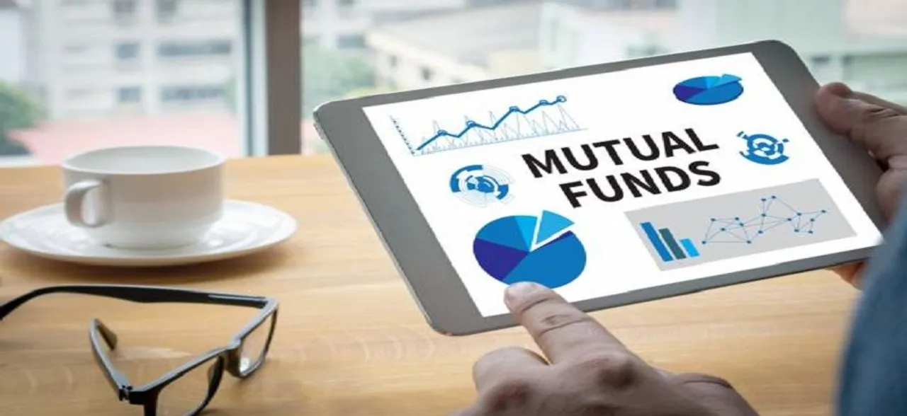 MFs pump Rs 11,000 crore in equities last fortnight; FPIs bearish stance continues